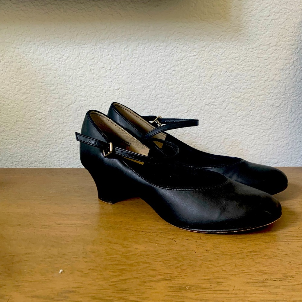 Dance shoes
